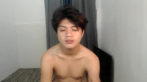 Snapshot of twink_blaze chatting on 10-14-25, 11:38 BLAZE online show from 10-14-25, 11:38