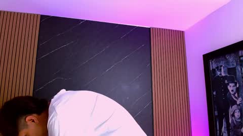 Snapshot of twink_bunny chatting on 04-22-26, 02:47 samu online show from 04-22-26, 02:47