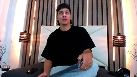 Snapshot of twink_bunny chatting on 08-02-26, 04:27 samu online show from 08-02-26, 04:27