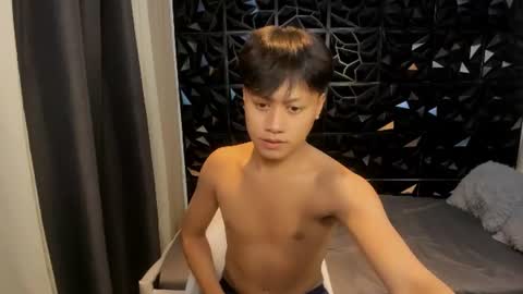 Snapshot of twink_mistingtrevor chatting on 07-07-26, 01:26 twink_mistingtrevor online show from 07-07-26, 01:26