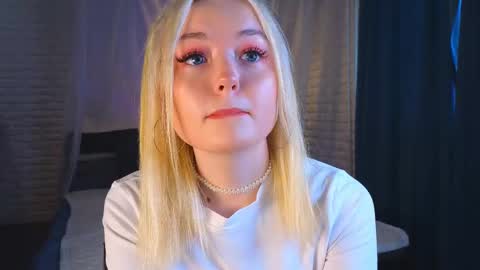 twinklefluff online show from 03-07-25, 04:24