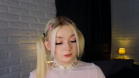 twinklefluff online show from 10-02-25, 03:52