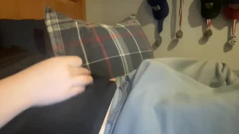 Snapshot of twinkmikexxx12 chatting on 12-24-24, 01:38 mike online show from 12-24-24, 01:38