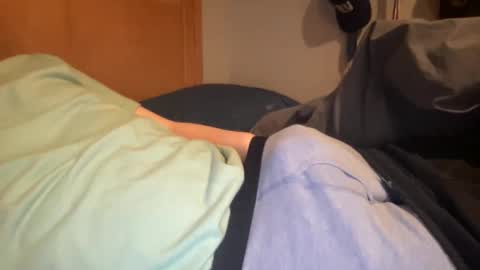 Snapshot of twinkmikexxx12 chatting on 01-05-25, 09:47 mike online show from 01-05-25, 09:47