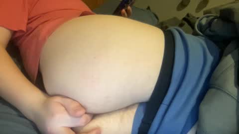 Snapshot of twinkmikexxx12 chatting on 02-10-25, 03:03 mike online show from 02-10-25, 03:03