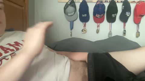 Snapshot of twinkmikexxx12 chatting on 09-27-25, 08:25 mike online show from 09-27-25, 08:25