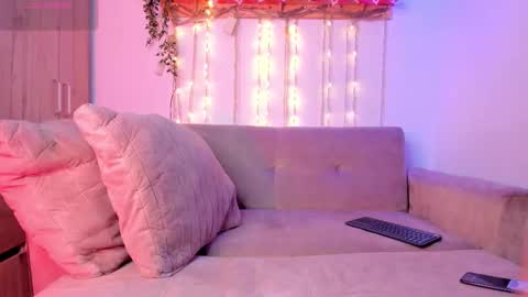 Snapshot of twinksboys_23 chatting on 02-10-26, 11:58 twinksboys_23 online show from 02-10-26, 11:58