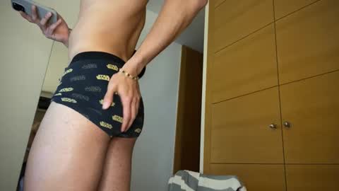 Snapshot of twinksweetlovehot chatting on 12-04-24, 07:45 twinksweetlovehot online show from 12-04-24, 07:45