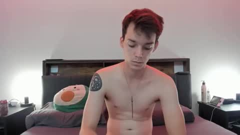 Snapshot of twinkvibez chatting on 05-29-26, 06:28 OnlyOwen online show from 05-29-26, 06:28