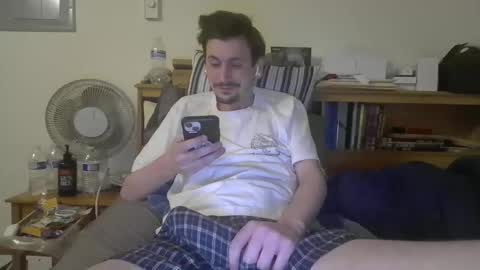 TwinkyMcgee online show from 04-04-26, 06:00