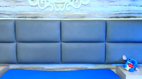 twinslovers_ online show from 10-28-25, 11:07