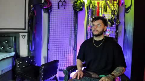 Clio  Tadeo online show from 12-03-25, 06:17