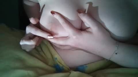 twixie33 online show from 01-26-25, 03:27