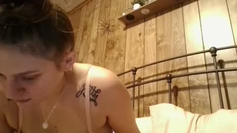 twizzler_twizzle online show from 11-24-25, 09:36