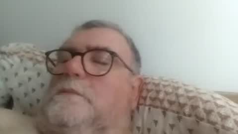 Snapshot of twohats2810 chatting on 07-02-26, 10:32 twohats2810 online show from 07-02-26, 10:32