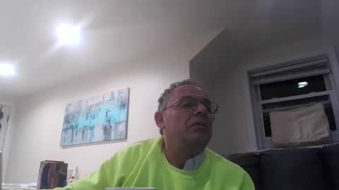 Twopeopleinlove online show from 02-28-25, 10:20