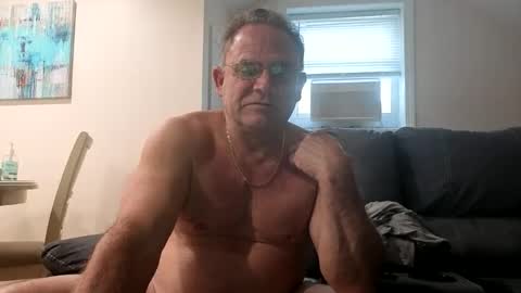 Twopeopleinlove online show from 10-15-25, 09:04