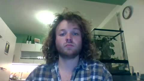 tworoardsdiverge online show from 11-26-25, 10:55