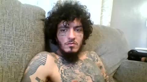 Snapshot of twotoneblicky chatting on 10-11-25, 04:05 twotoneblicky online show from 10-11-25, 04:05