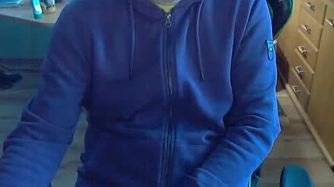 Snapshot of tx68 chatting on 01-08-26, 08:27 tx68 online show from 01-08-26, 08:27