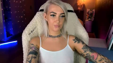 Miley online show from 03-05-26, 10:44