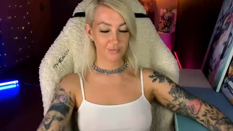 Miley online show from 05-22-26, 03:06