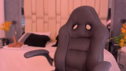  TYLA  online show from 10-24-25, 03:36