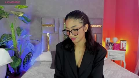 tyla_ks online show from 04-11-26, 07:07