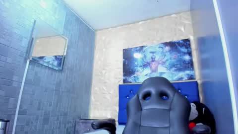 Snapshot of tyleer_scot chatting on 06-06-26, 02:55 Tyleer Scot online show from 06-06-26, 02:55