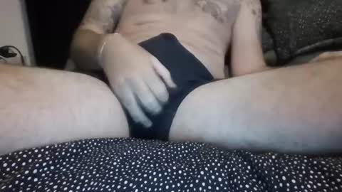 Snapshot of tyler1503857431 chatting on 06-12-26, 06:45 tyler1503857431 online show from 06-12-26, 06:45