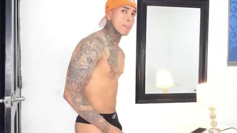 tyler_bell_ online show from 07-12-26, 11:29