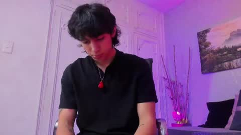 Snapshot of tyler_durtenn chatting on 07-14-26, 02:38 Tyler online show from 07-14-26, 02:38