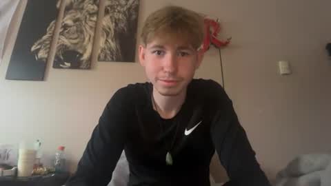 Snapshot of tyler_fox0 chatting on 07-26-26, 02:31 tyler_fox0 online show from 07-26-26, 02:31