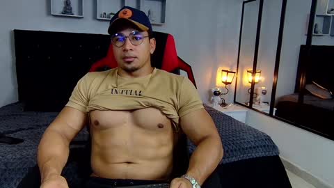 tyler_hank1 online show from 12-22-24, 03:55