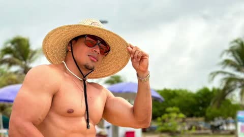 tyler_hank1 online show from 02-03-25, 04:31