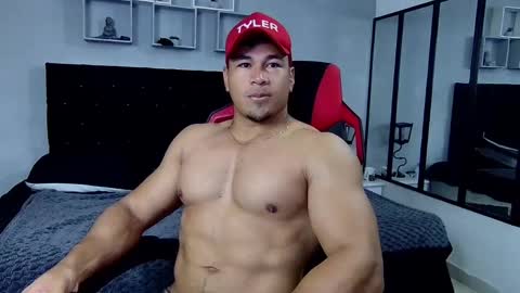 tyler_hank1 online show from 02-23-25, 12:05