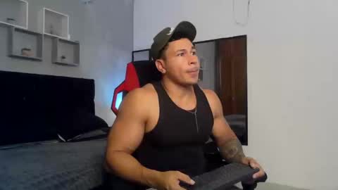 tyler_hank1 online show from 09-19-25, 10:10