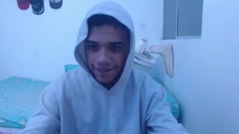 Snapshot of tyler_master24 chatting on 10-13-25, 05:29 tyler online show from 10-13-25, 05:29