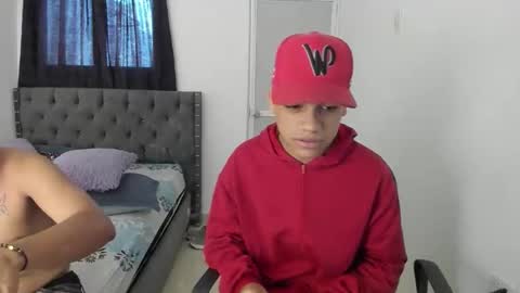 Snapshot of tyler_master24 chatting on 11-03-25, 03:24 tyler online show from 11-03-25, 03:24