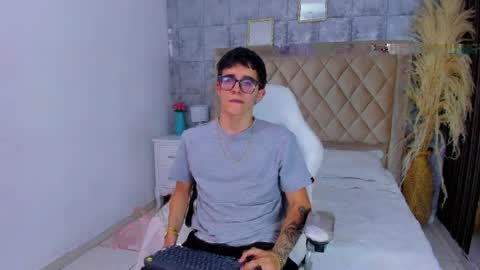 Tyler online show from 04-08-26, 08:20