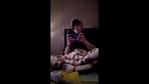 Snapshot of tylerlee199169 chatting on 03-20-26, 03:06 Tyler online show from 03-20-26, 03:06