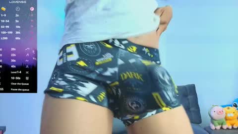   online show from 10-21-25, 08:15