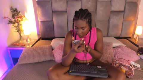 TYRA   online show from 03-13-26, 12:12