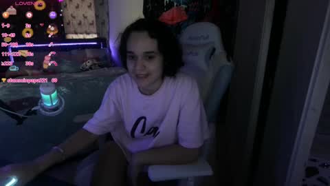 Snapshot of tyra_liana chatting on 02-24-25, 10:14 Tyra Liana online show from 02-24-25, 10:14