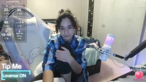 Snapshot of tyra_lynn chatting on 01-29-25, 09:28 Tyra online show from 01-29-25, 09:28