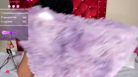 Snapshot of tyra_privacy chatting on 12-31-24, 09:10 Tyra privacy online show from 12-31-24, 09:10