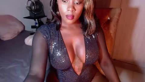 tyra_stone1 online show from 06-07-26, 09:07