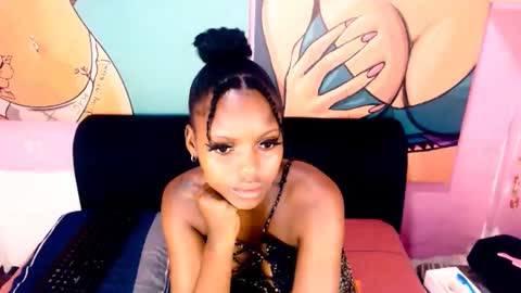 Snapshot of tyrabangz chatting on 01-12-25, 10:33 Tyra online show from 01-12-25, 10:33