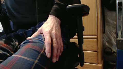 Snapshot of tyson2525 chatting on 02-24-25, 03:31 Helena and Tyson online show from 02-24-25, 03:31