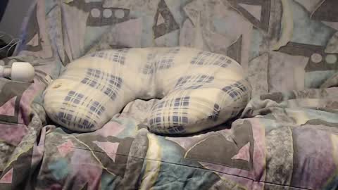 Helena and Tyson online show from 03-01-26, 05:20